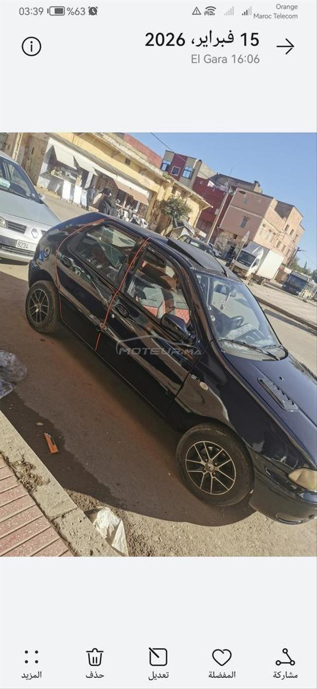 سيار فيات باليو في مدينة العيون 
