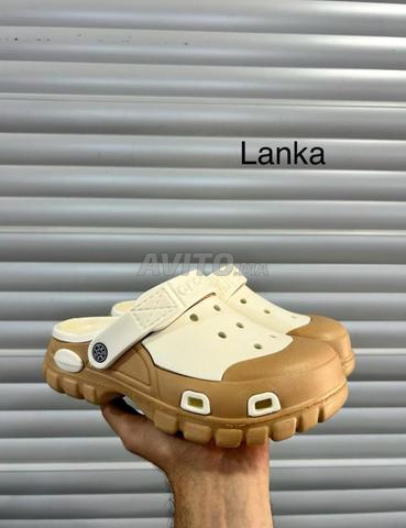 Chaussures pour femmes et hommes - 2