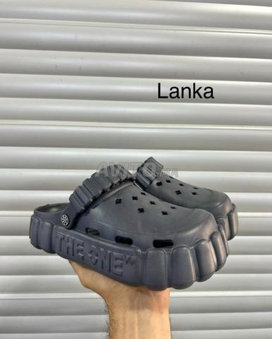 Chaussures pour hommes et femmes - 2