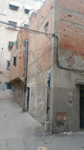 Maison de deux étages et superficie de 150 m²