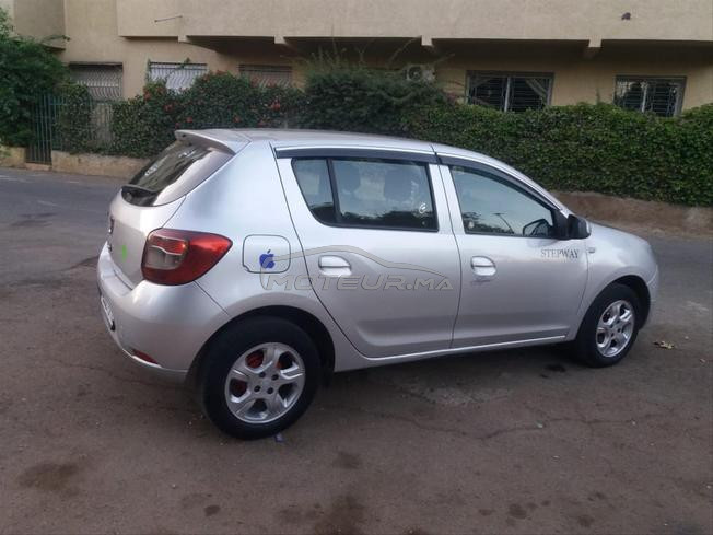 dacia Sandero 1er main