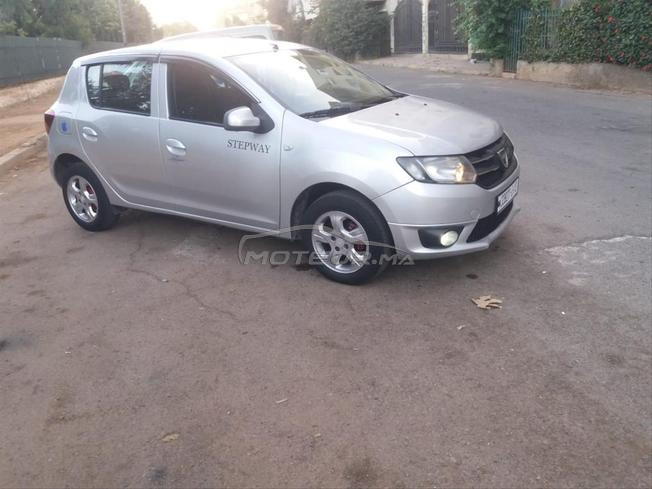 dacia Sandero 1er main