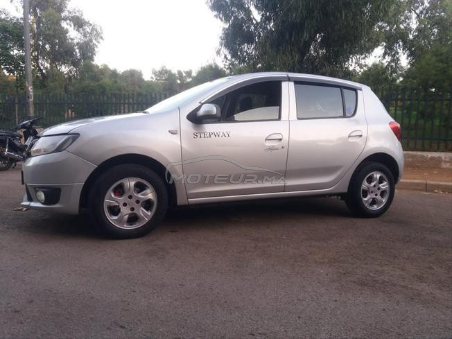 dacia Sandero 1er main