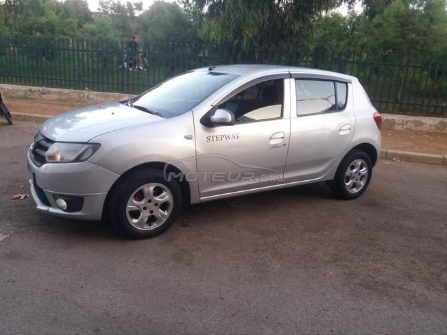 dacia Sandero 1er main