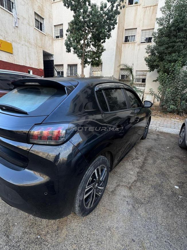 Peugeot 208 n9iya