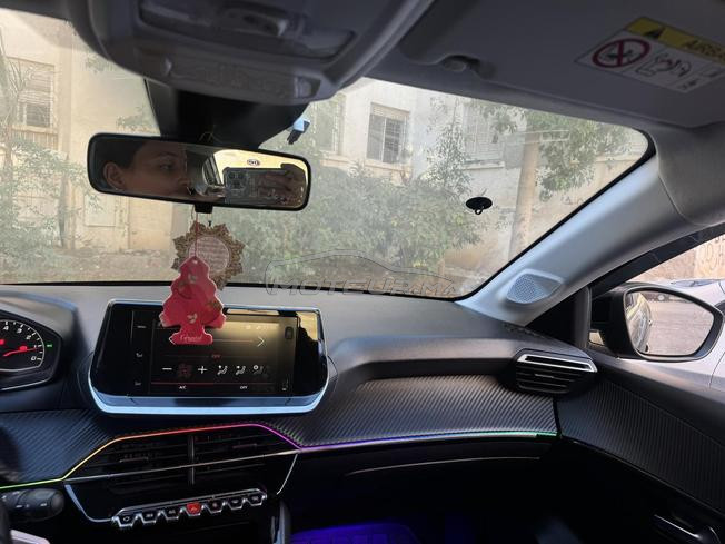Peugeot 208 n9iya