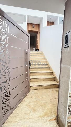 طابق فيلا راقٍ للبيع بفلوريدا – الجديدة - 2