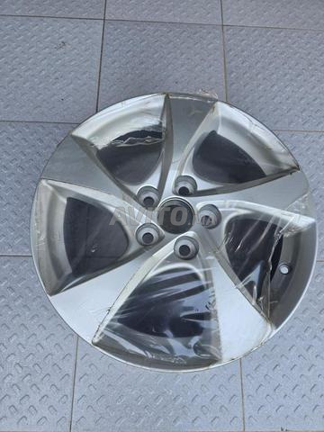 4 jantes alu Toyota d'origine (OEM) 17 pouces - 2