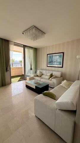 Appartement à louer 210 m² à LA MARINA - 2