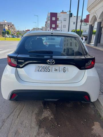 Toyota Yaris essence 2022 - 2