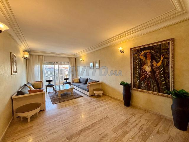 BOURGOGNE OUEST – APPARTEMENT MEUBLÉ À LOUER - 2