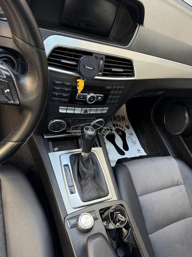 Mercedes-Benz c220