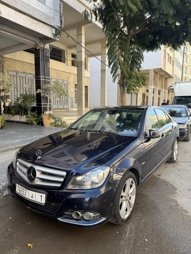 Mercedes-Benz c220