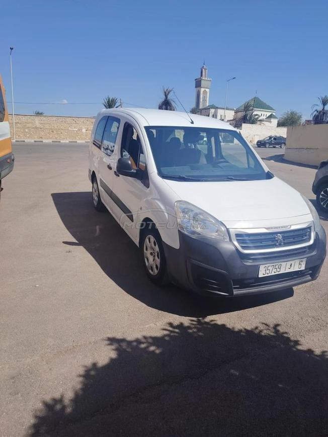 Peugeot Partner Diesel Manuelle 2017 à Meknès