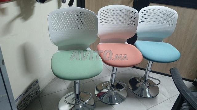 TABOURETS DE BAR DISPONIBLE - 2