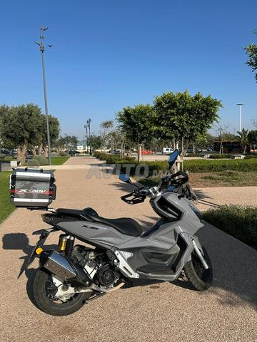 Moto X-ADV