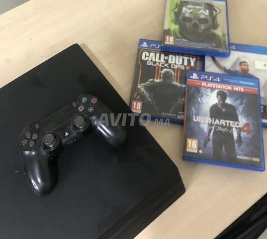 PS4 برو 1 تيرابايت مع وحدة تحكم واحدة و 5 ألعاب أقراص