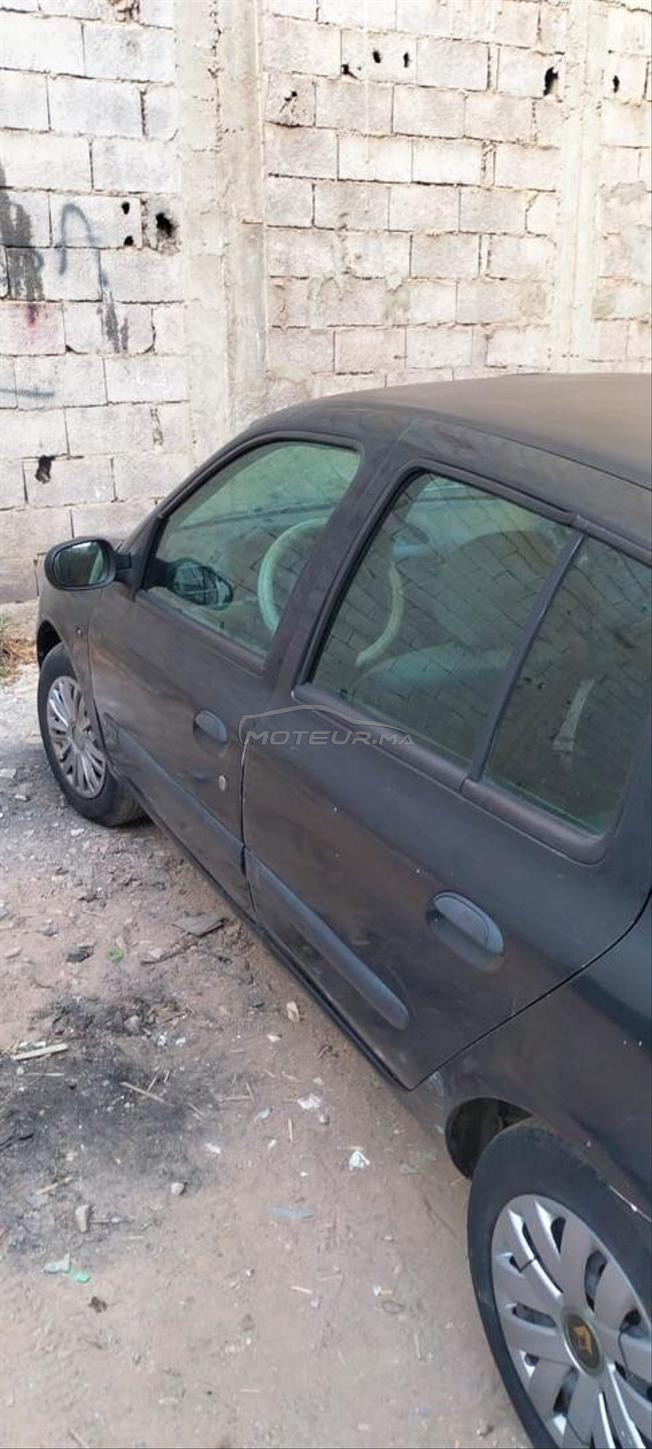 Clio 2 A vendre 