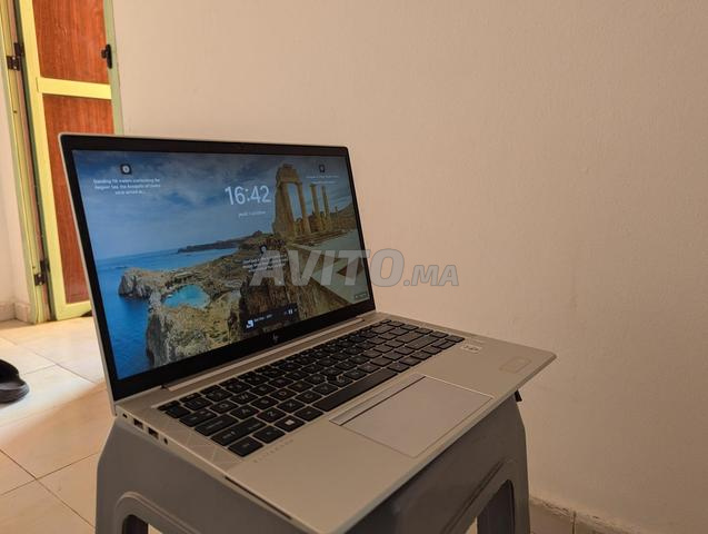 Ordinateur portable HP i7 10ème génération 16GB RAM 512GB SSD