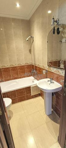 Appartement à louer 82 m² à Casablanca - 2