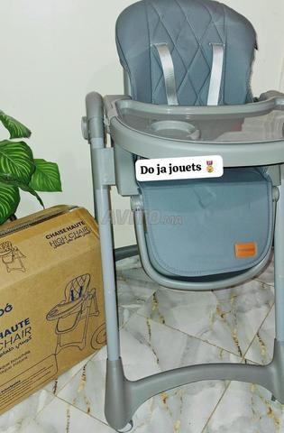 Chaise haute pour bébé - 2