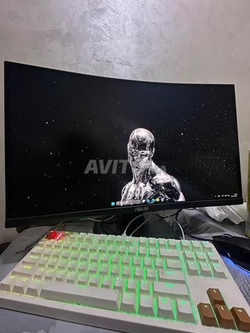 ASUS Tuf Gaming Courbé 165hz