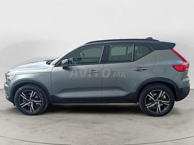 فولفو. XC40 - 2