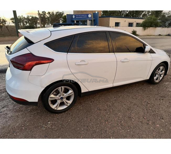 Ford focus sport (9ra ltaht )