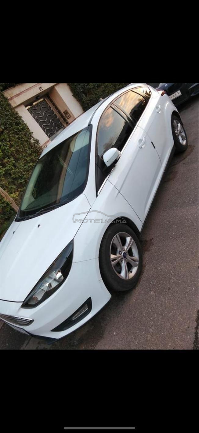 Ford focus sport (9ra ltaht )