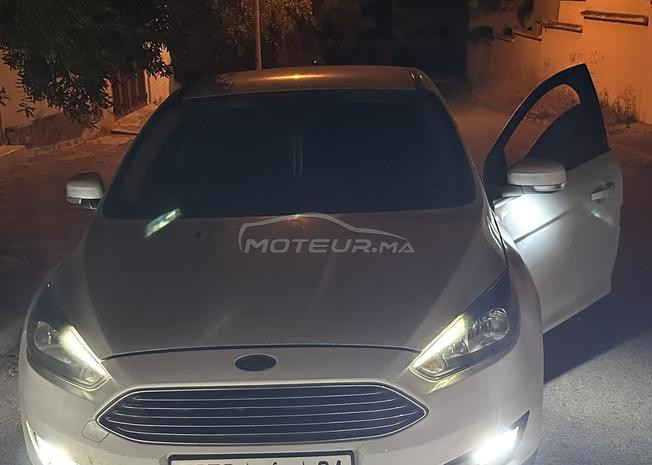 Ford focus sport (9ra ltaht )