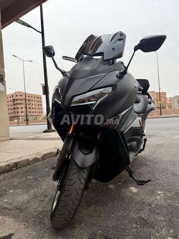 Yamaha Tmax 560