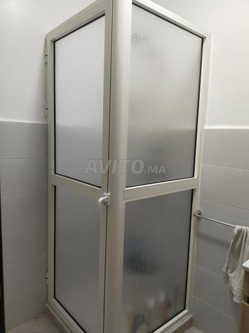 Coin de douche en aluminium bon état. - 2