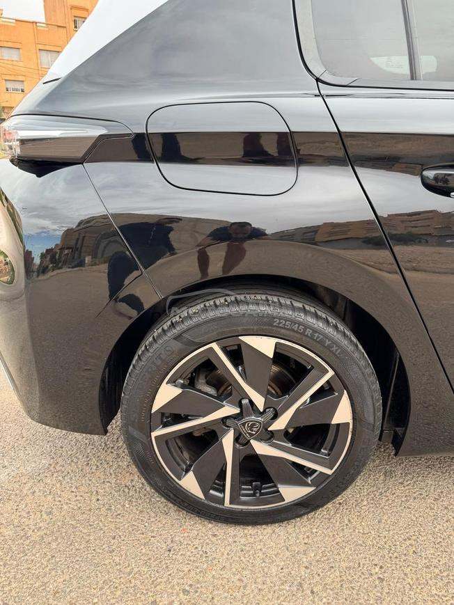 Peugeot 308 Diesel Allure 2022 à Oujda