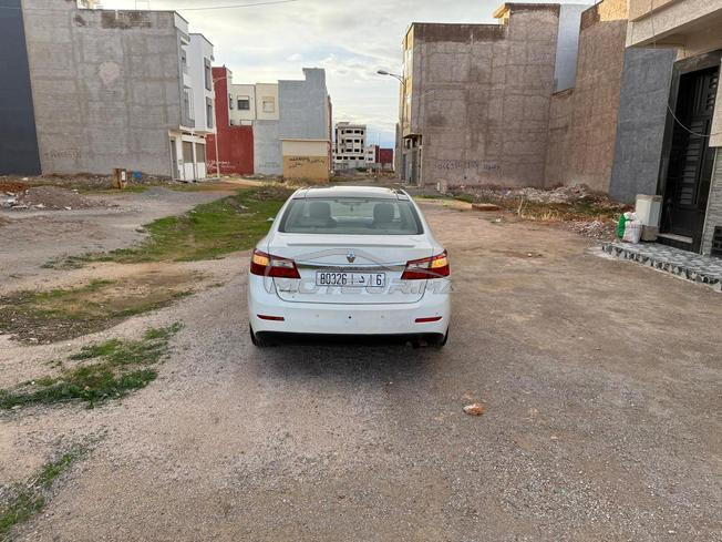 Renault Latitude Diesel Automatique 2012 à Fès