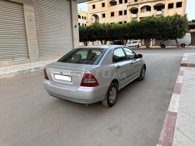 Toyota Corolla Diesel 1ère main - 2