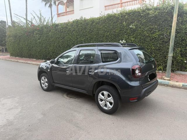 Dacia Duster Diesel Automatique 2021 à Rabat - 2