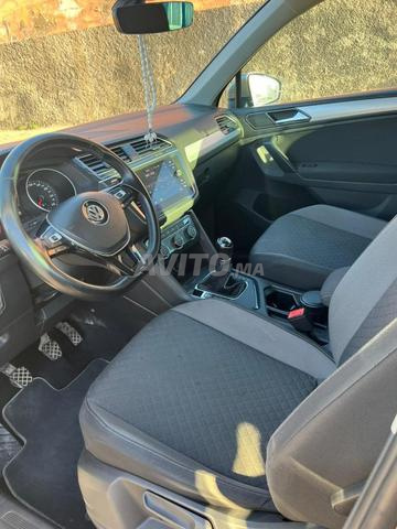Volkswagen Tiguan - 2