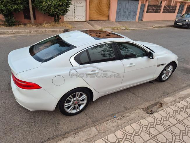 Jaguar XE  180ch BVA irréprochable 