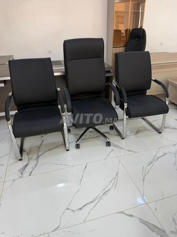Chaises importées de haute qualité avec une touche de luxe et de professionnalisme - 2