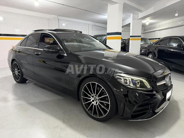 Mercedes-Benz 220 Diesel Automatique 2019 à Rabat