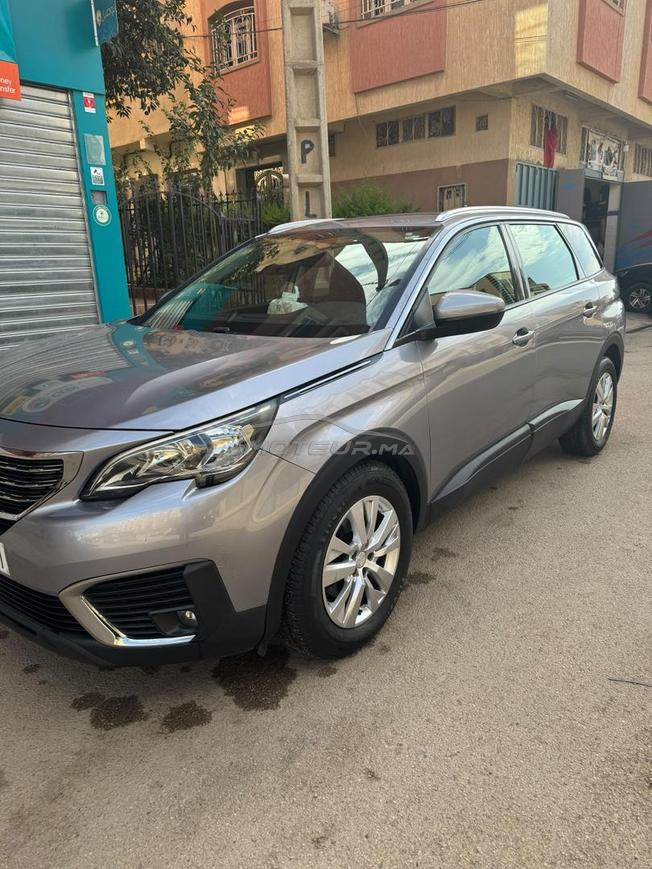 Peugeot 5008 avec 7 places