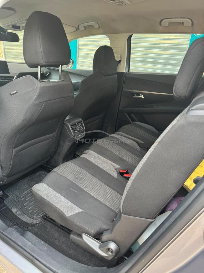 Peugeot 5008 avec 7 places