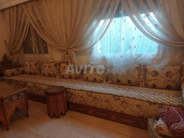 أغطية حديثة بحالة جيدة جداً، صُنعت في 2023 - 2