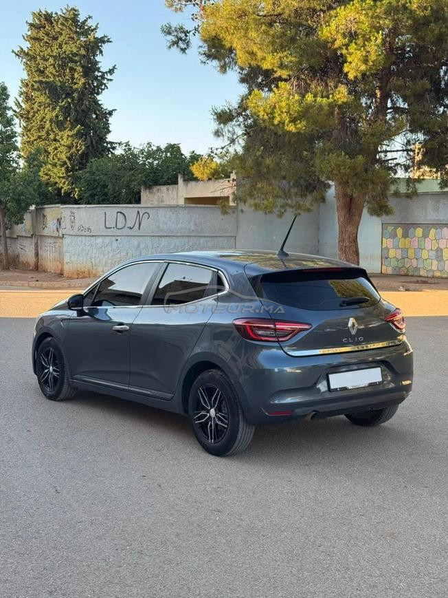 clio 5 modil 2022 diesel 130 km cart gris 