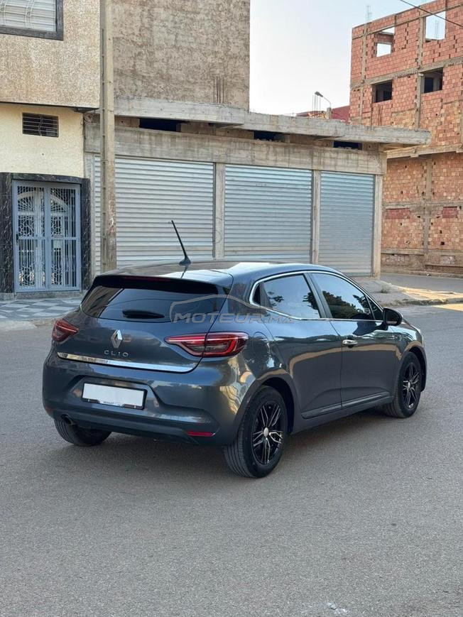 clio 5 modil 2022 diesel 130 km cart gris 