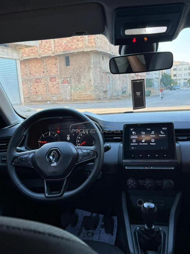 clio 5 modil 2022 diesel 130 km cart gris 