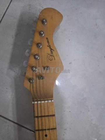 Mini guitare électrique - 2