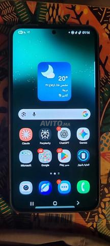 Samsung Galaxy S22 plus neuf comme neuf - 2