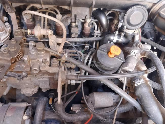 بيجو نقية 405  مازوط  في طنجة مرحبا بالجميع
