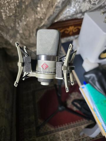 microphone Neumann TLM 102 , avec accessoires. - 2